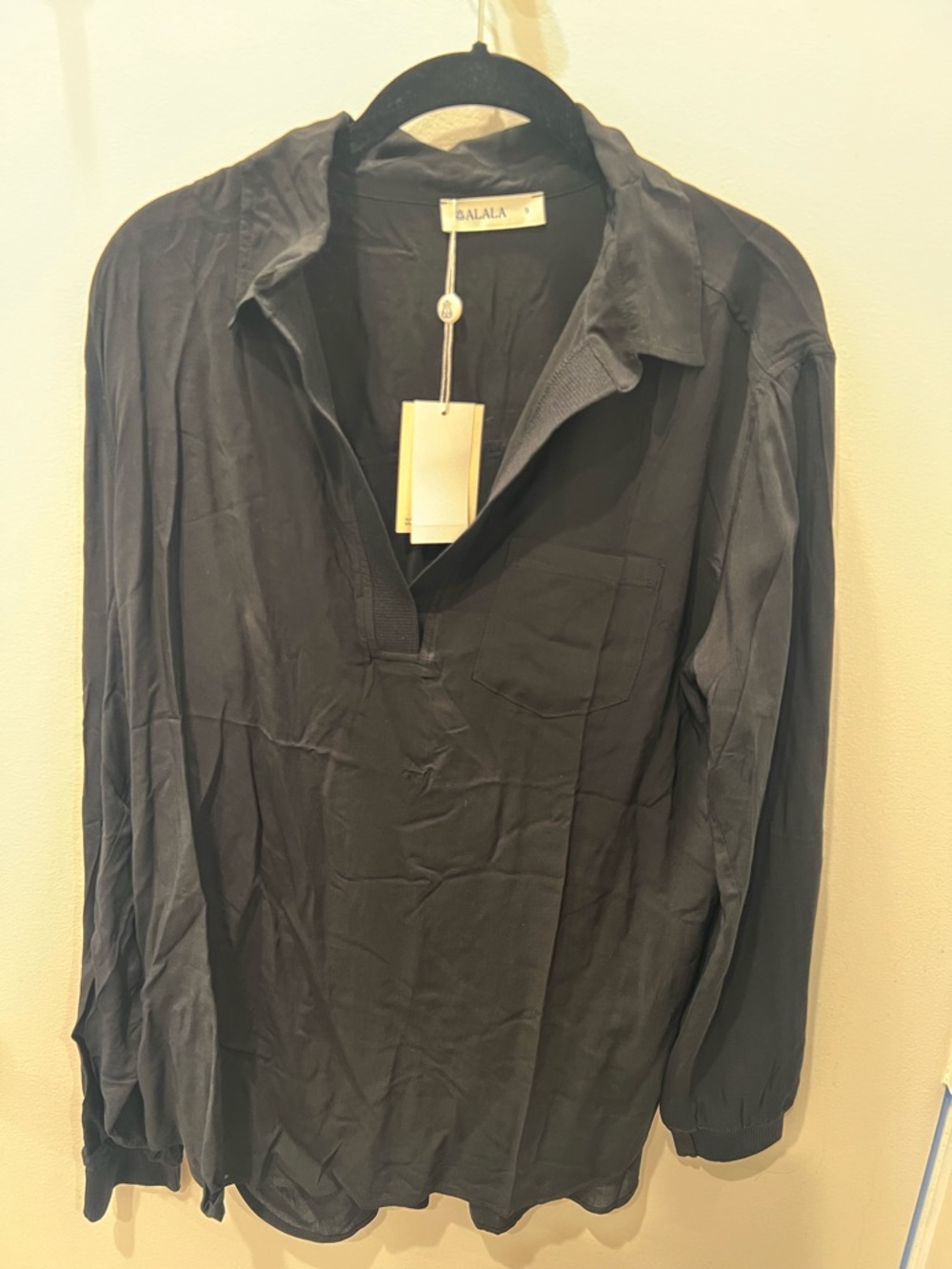 Alala Black Long-Sleeve V-Neck Silk-Blend Blouse